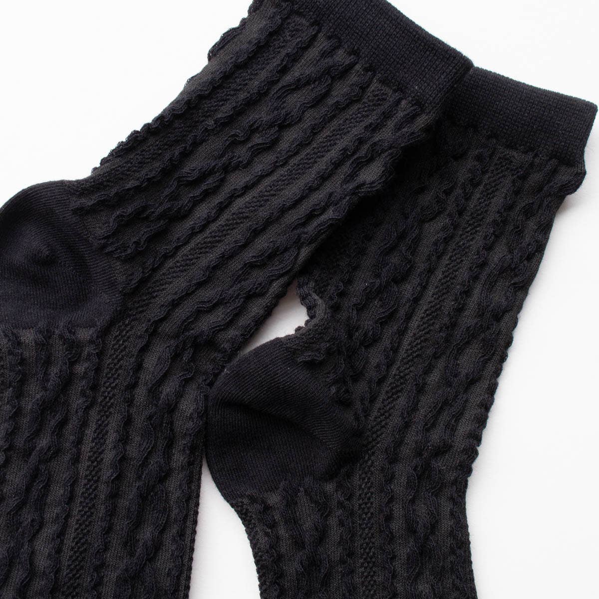 Noble Twist Socks: Ivory