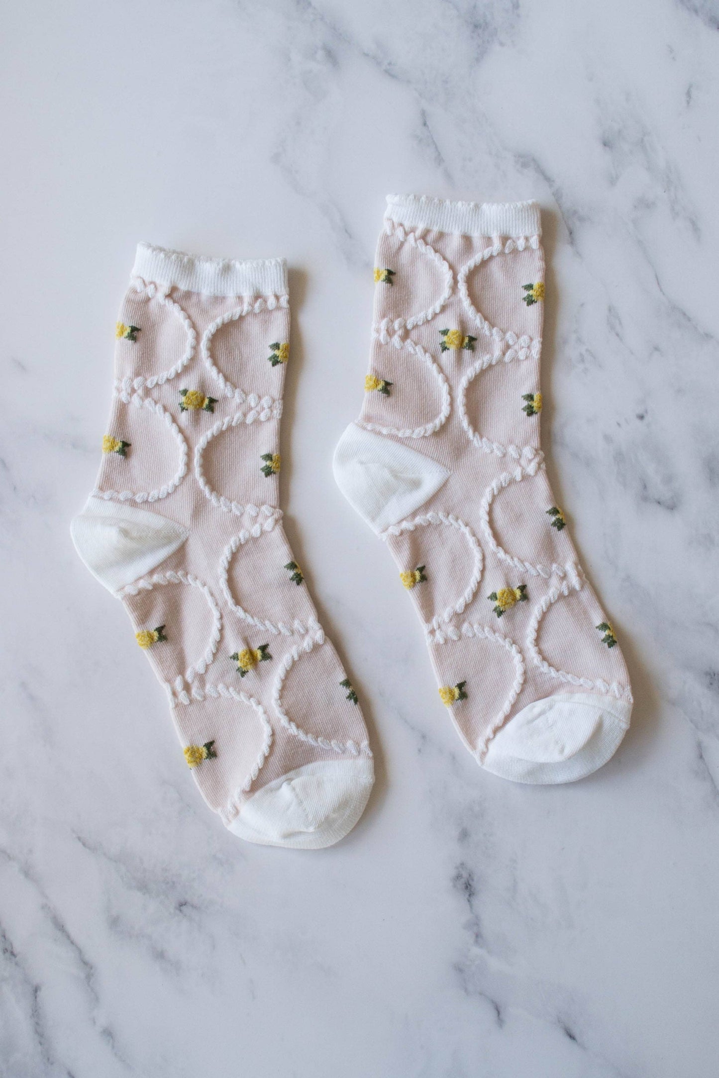 Women's Antique Floral Casual Socks: Ivory/Yellow