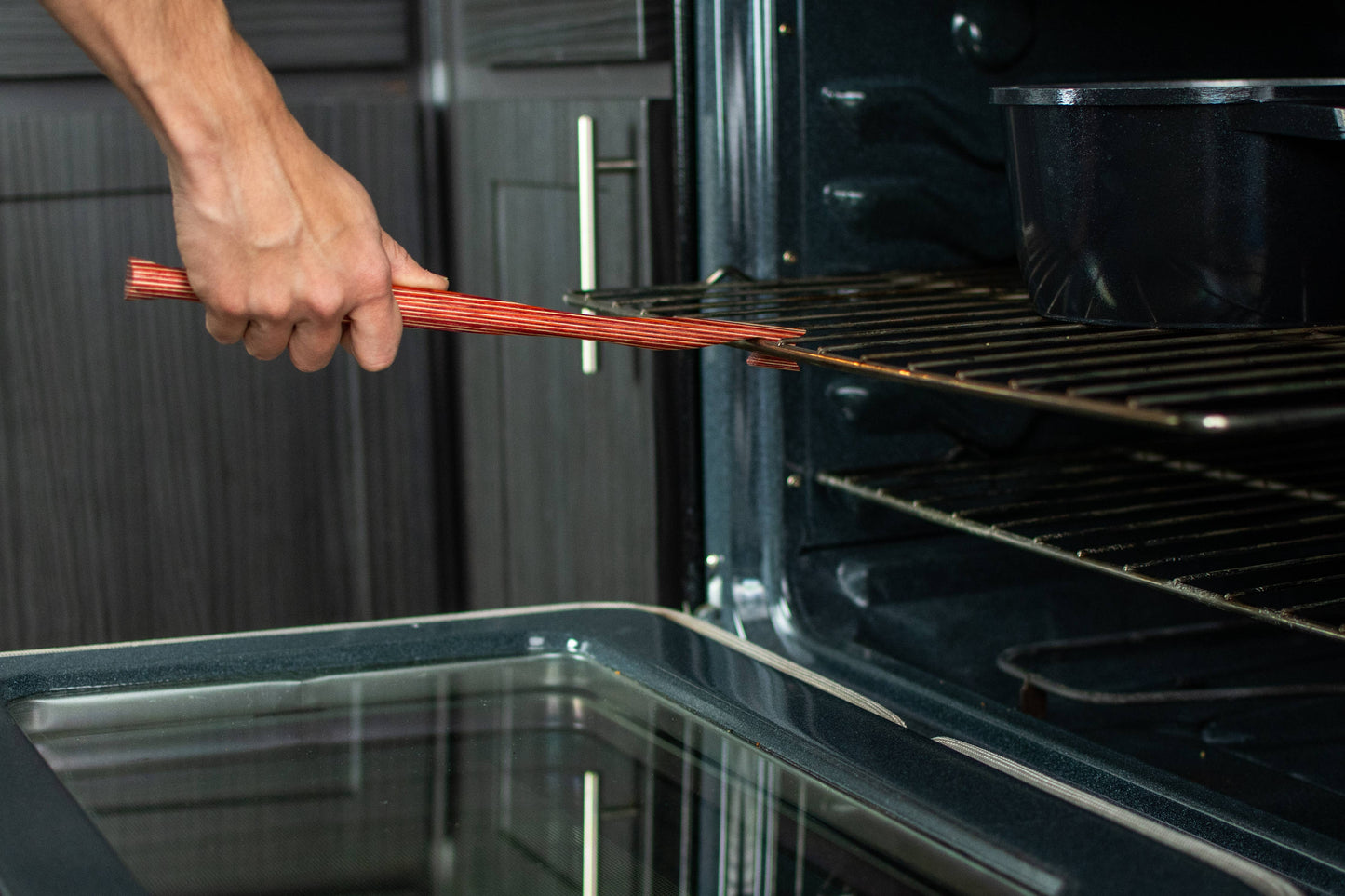 12" Red Pakka Oven Puller