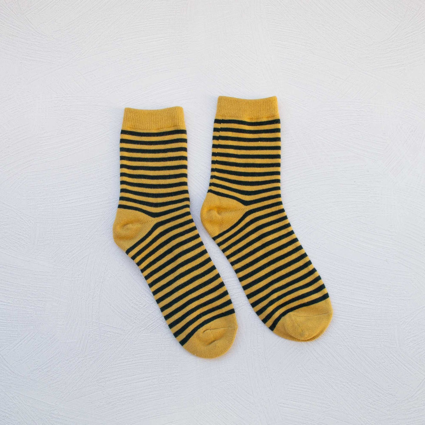 Thin Stripe Casual Socks: Mustard