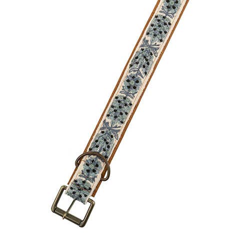 Nova Embroidered Dog Collar L