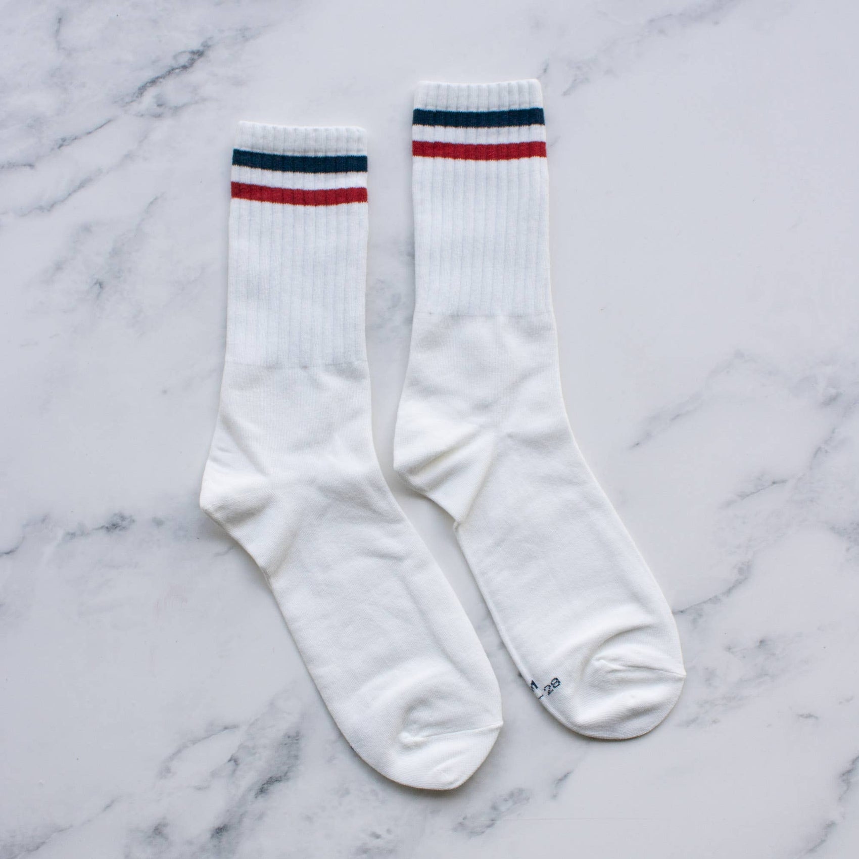 Men's Retro Thin Stripe Socks: Ivory
