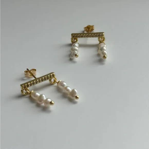 Duo Pearl Earrings