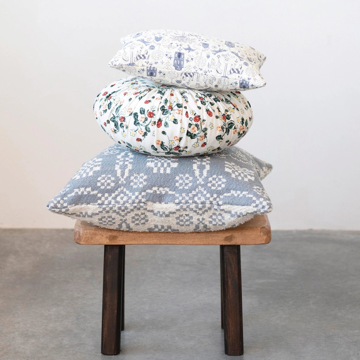 Strawberry Dreams Round Pillow