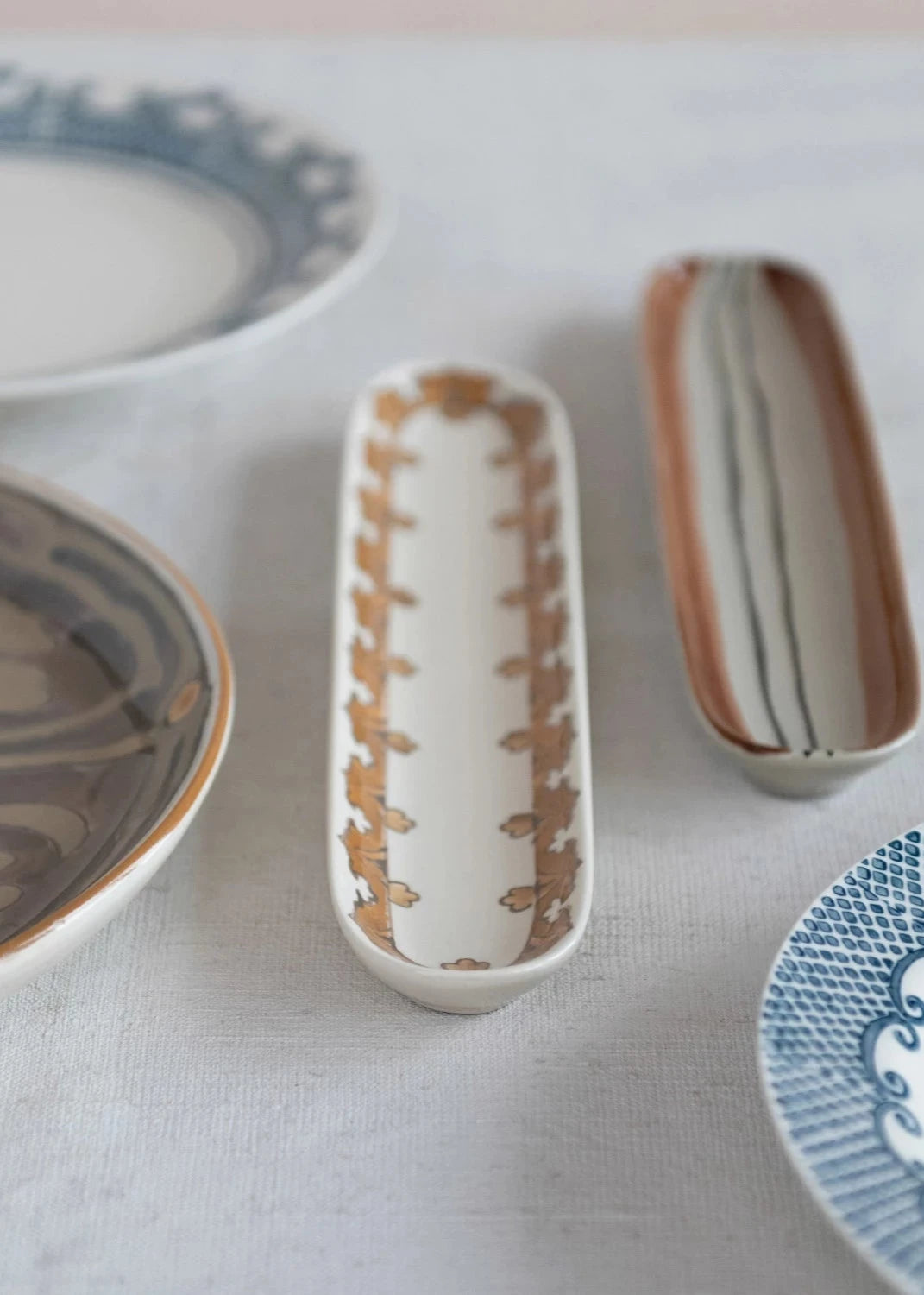 Petite Oval Olive Stoneware Plate