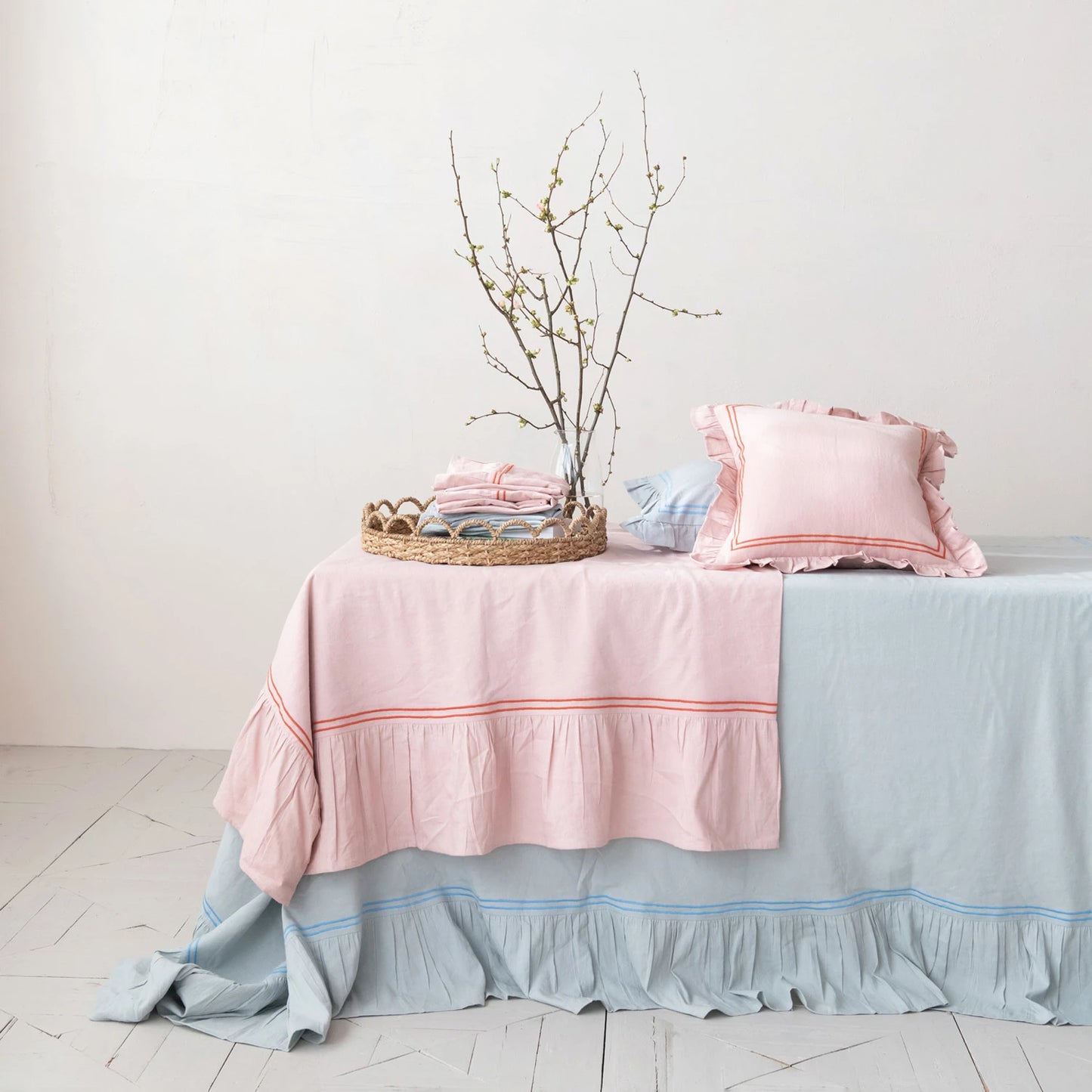 Ruffled Tablecloth - Grey Sky