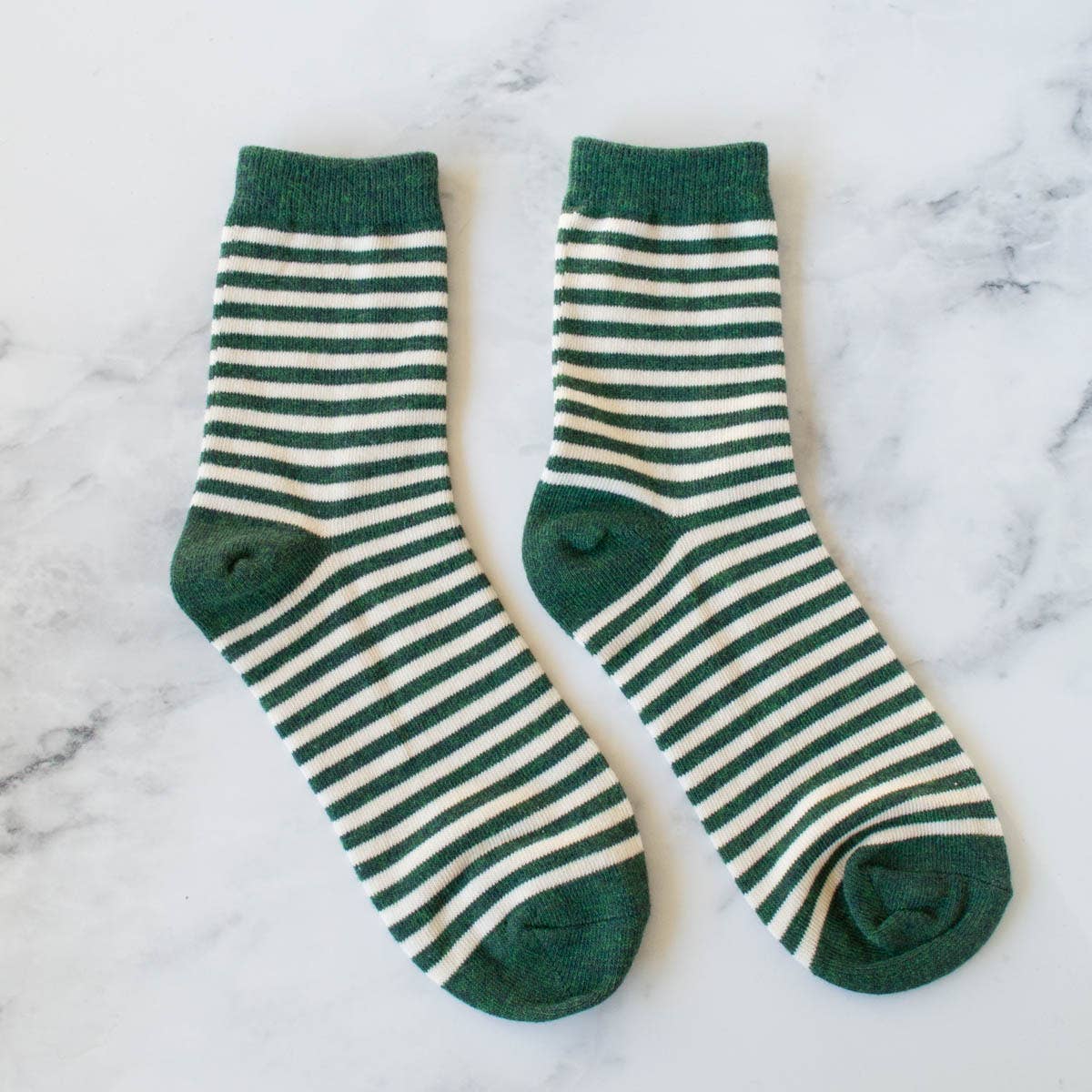 Thin Stripe Casual Socks: Olive Green