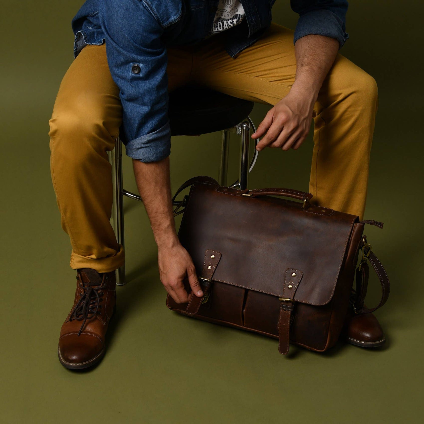 The Abai Buffalo Leather Messenger Bag