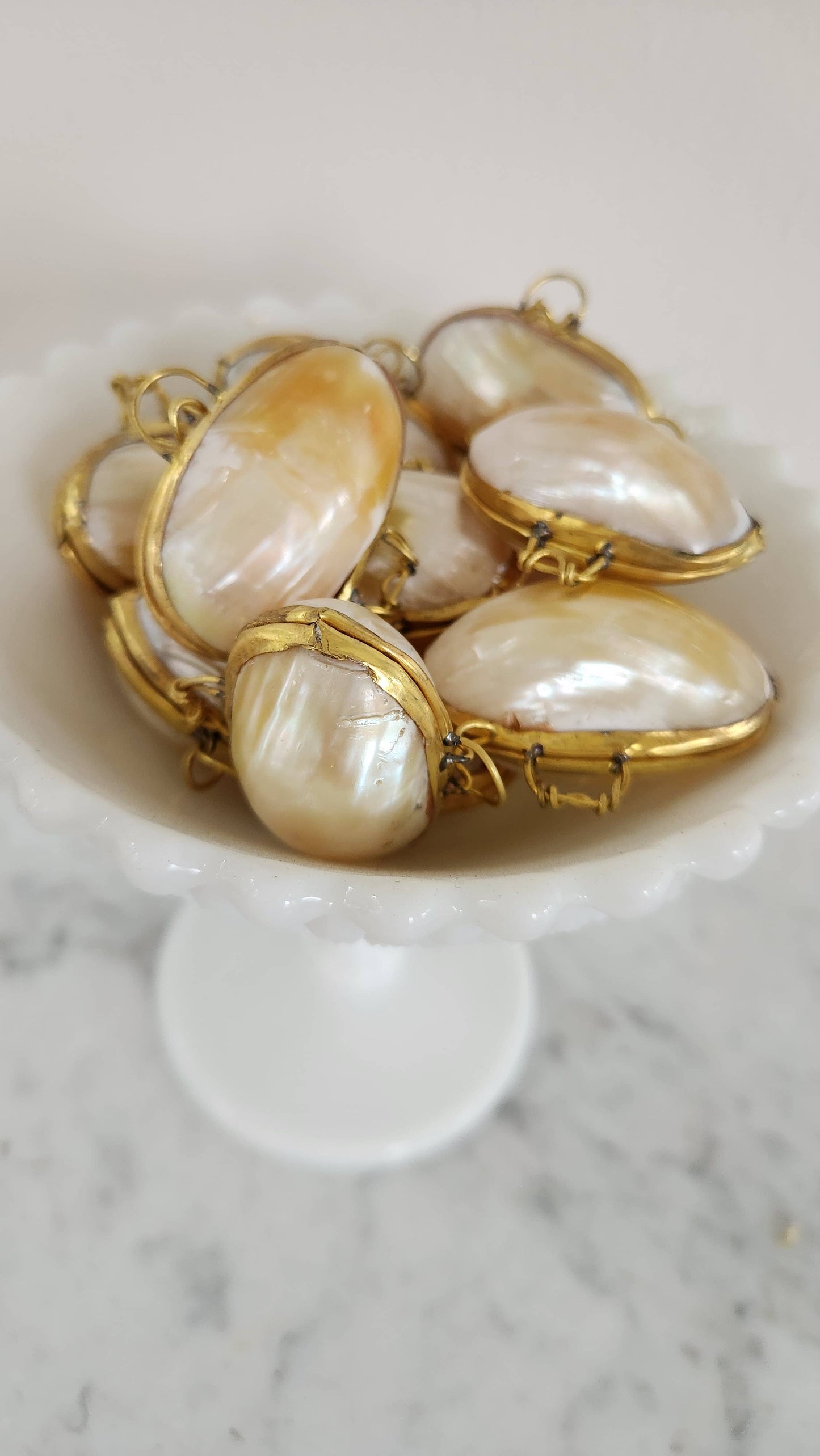 Mini Gold Mother of Pearl Trinket Pill Box & Coin Purse