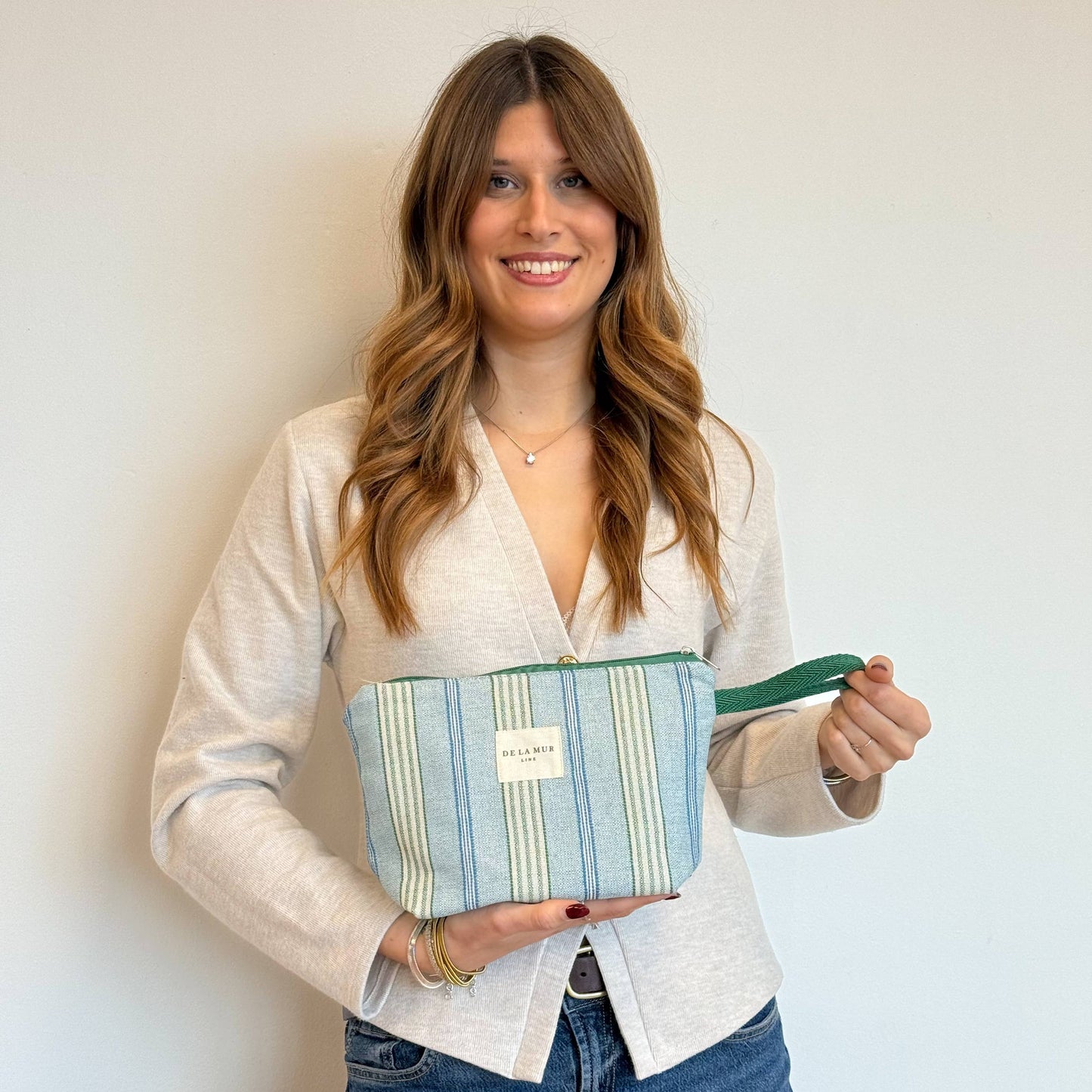 Large Makeup Bag in Cata