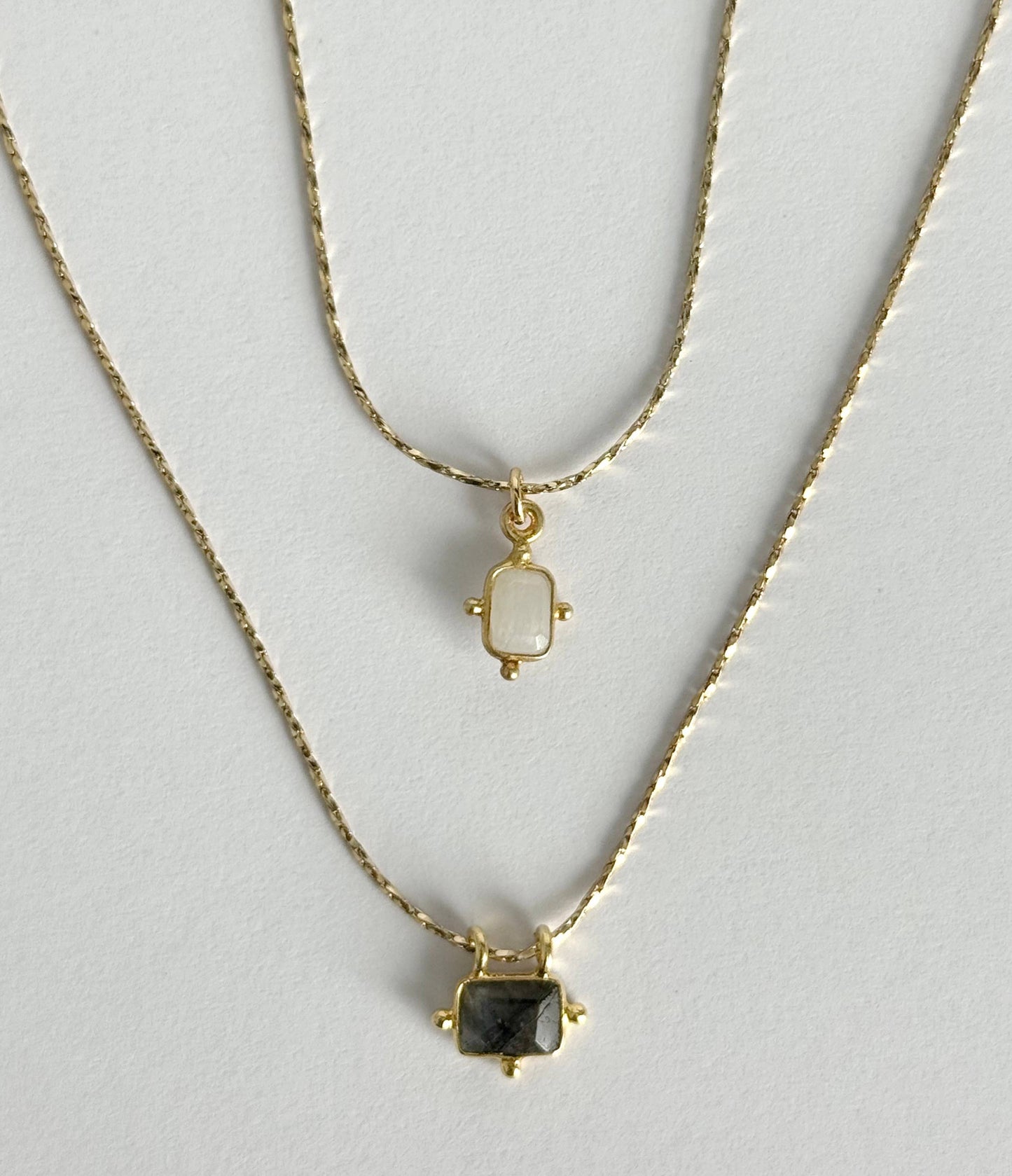 Une Pierre Précieuse Necklace 