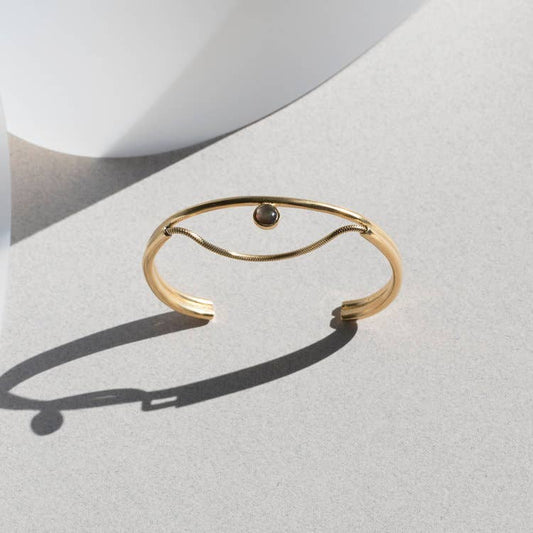 Faye Cuff: Moonstone