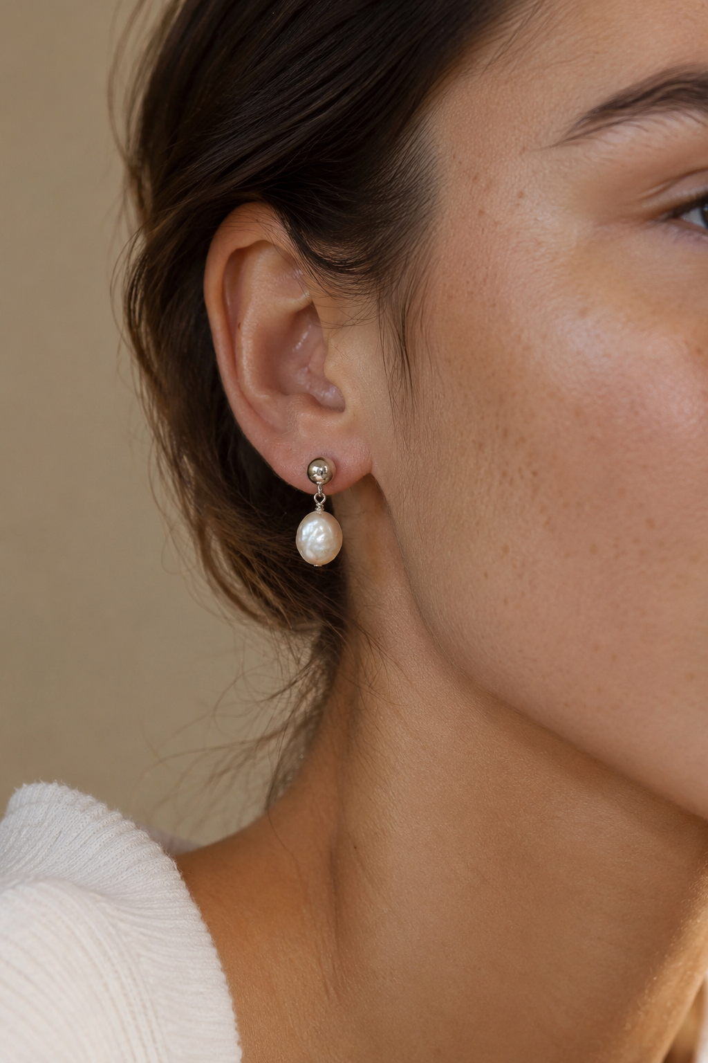 LEA PEARL DROP EARRINGS
