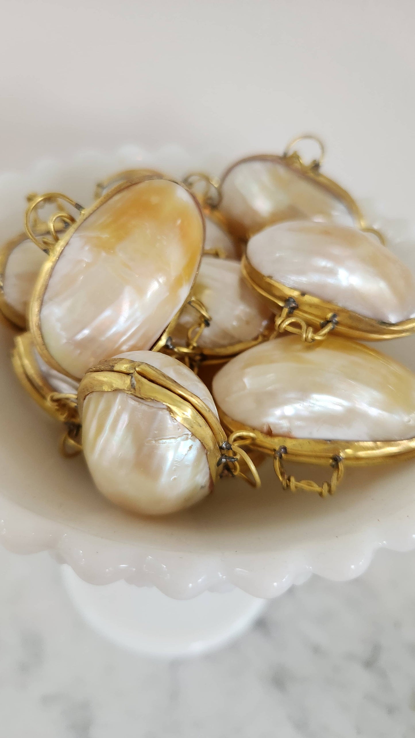 Mini Gold Mother of Pearl Trinket Pill Box & Coin Purse