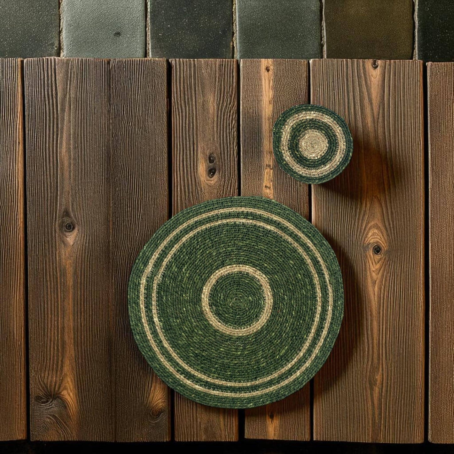 BRITISH COLOUR STANDARD Seagrass Placemat 12.25"  in Olive Green / Natural
