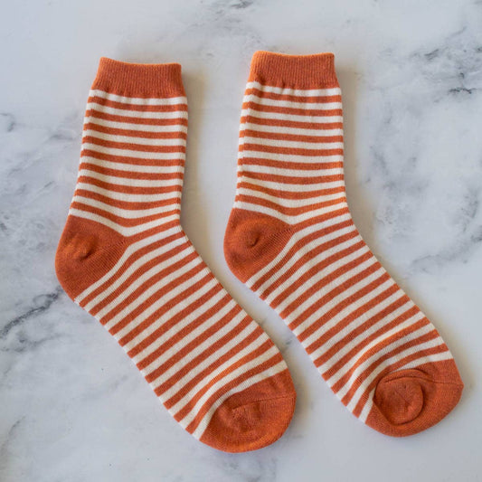 Thin Stripe Casual Socks: Olive Green