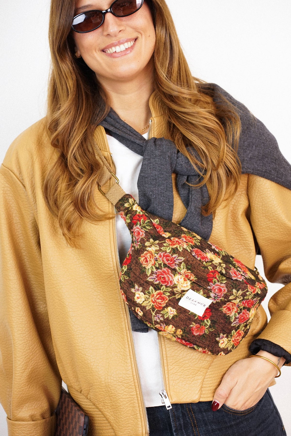 Floral Jacquard Fanny Pack – Brown & Red (Pepi)