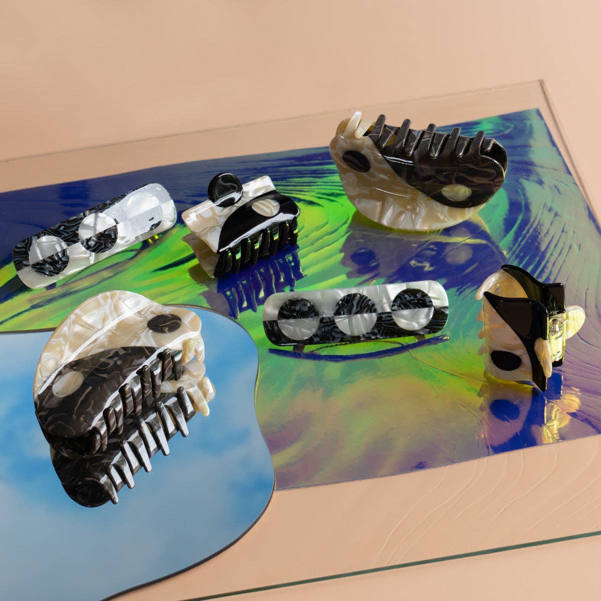 Original Large Neutral Yin-Yang Hair Claw