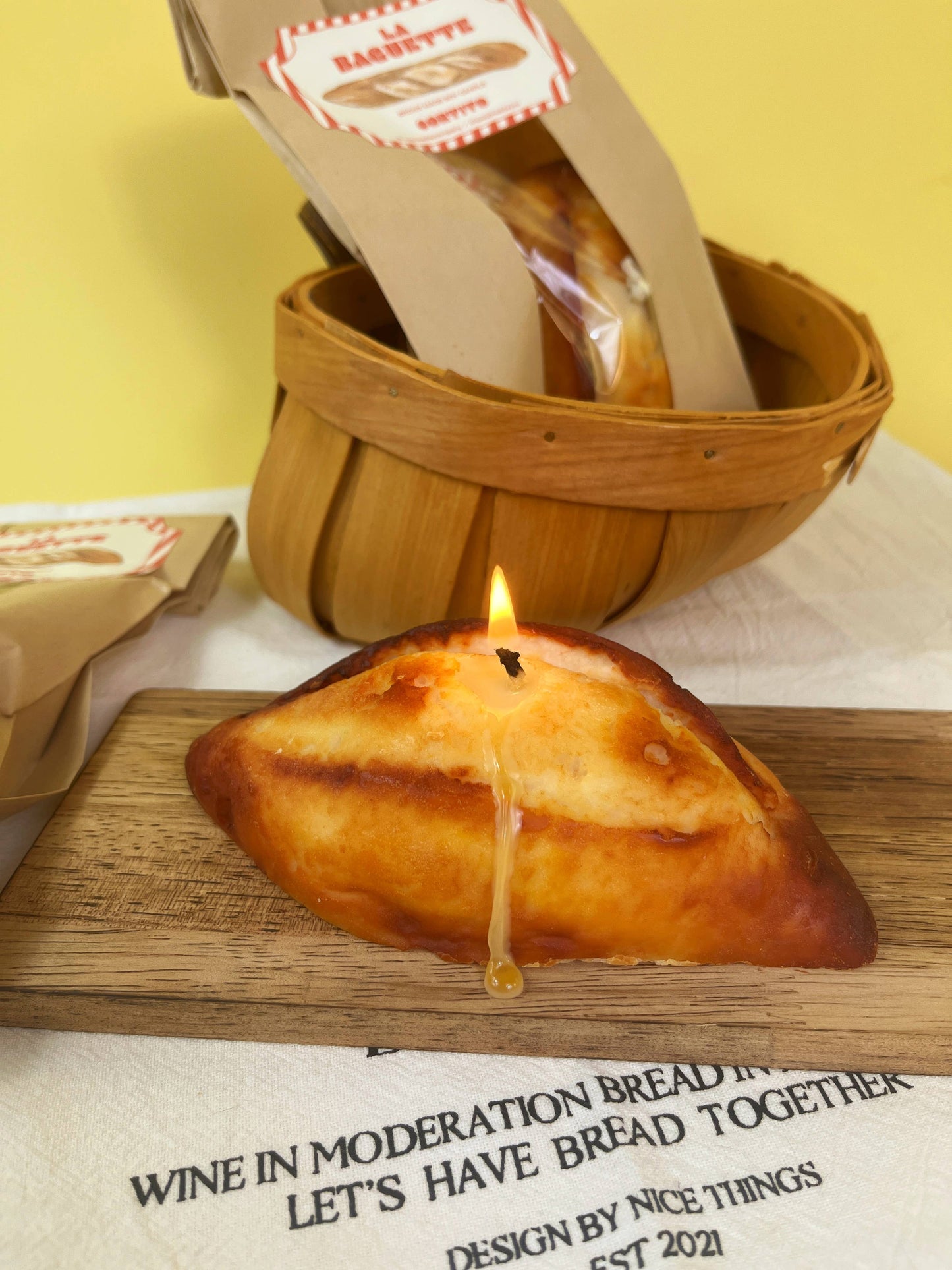French Baguette Candle: Long Baguette No Scent