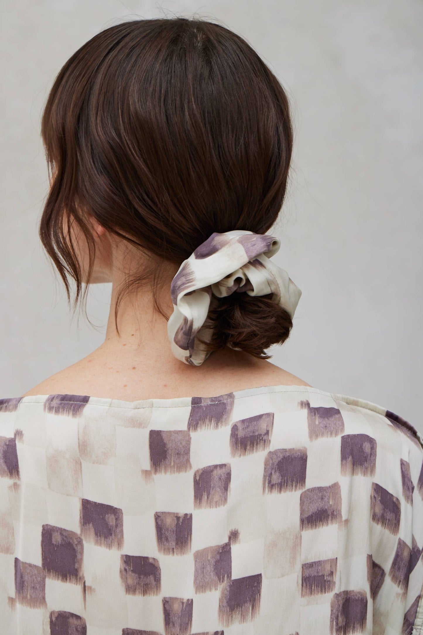 Checkered Print Scrunchie -- Plum