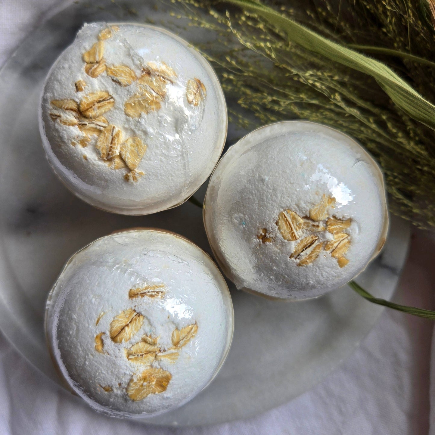 Oat and Honey Bath Bomb