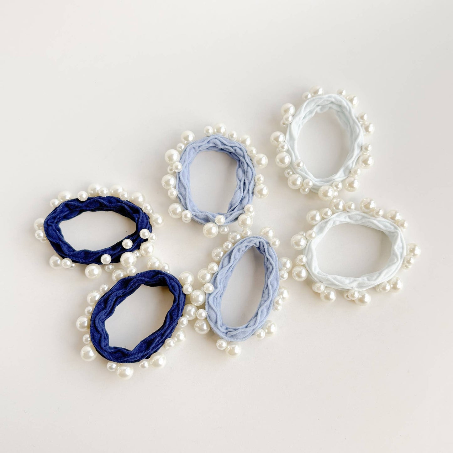 Coastal Textured Seamless Pearl Hair Ties (Set of 6)