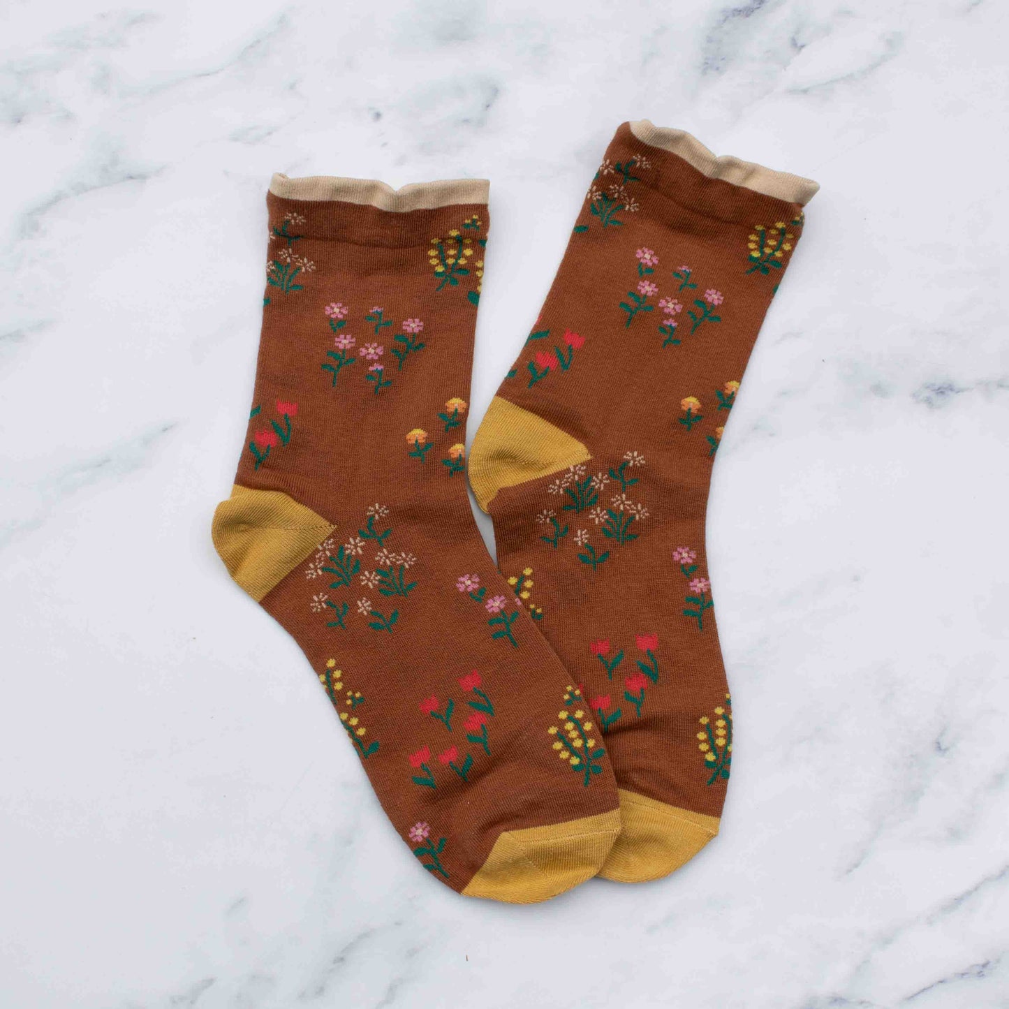 Women's Penelope Floral Casual Socks: Cream/Mustard