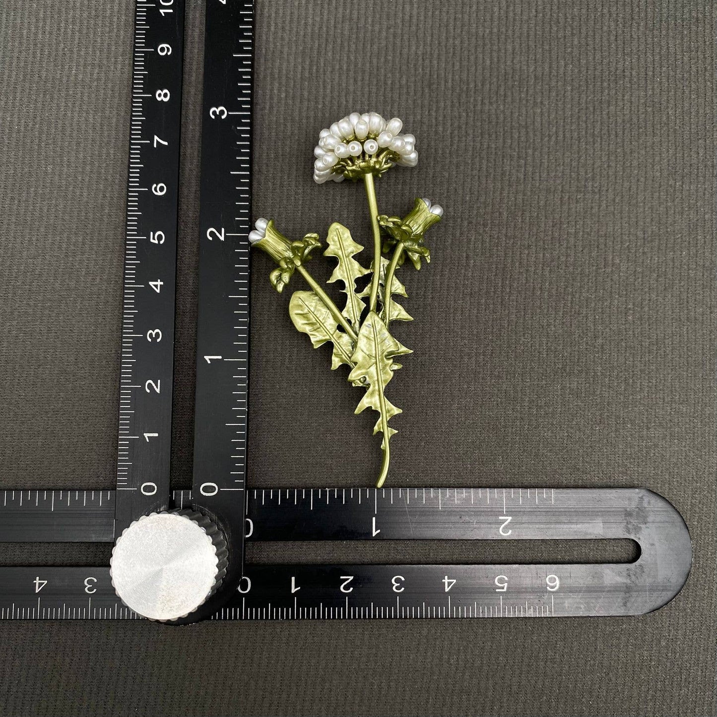 Dandelion Brooch