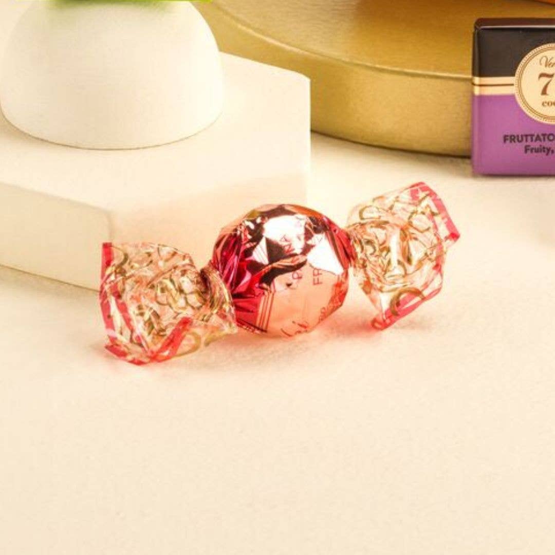 Strawberry & Cream Chocolate Crunch Pearls - Italian Gourmet