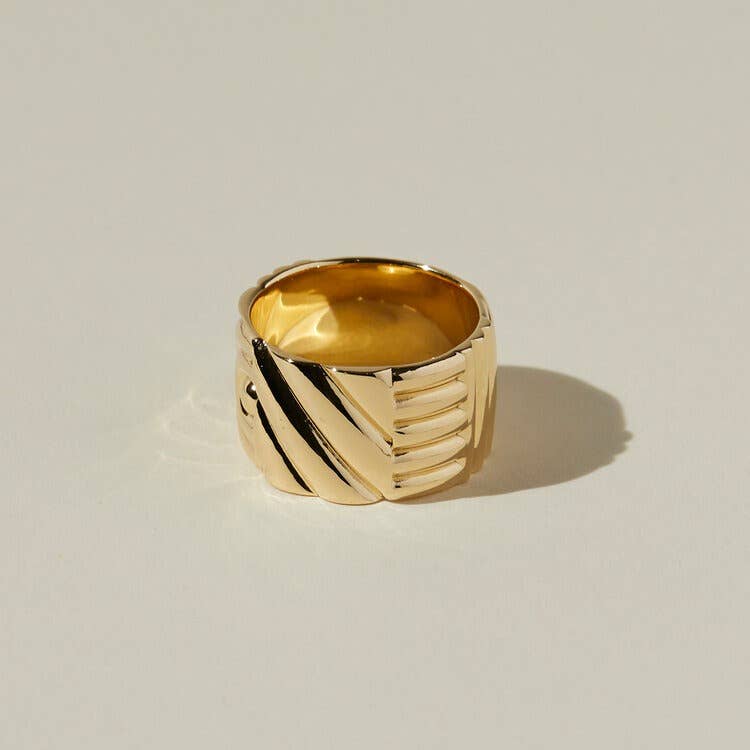 Chloe Ring: 8