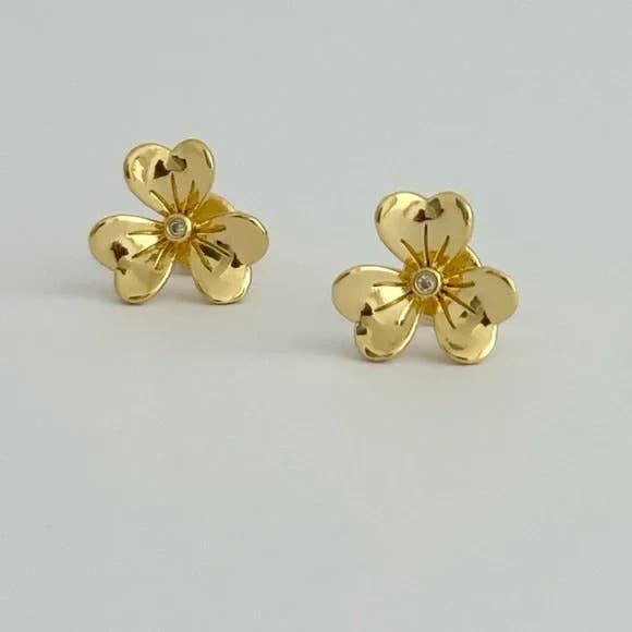 La Flor Dor Stud Earrings