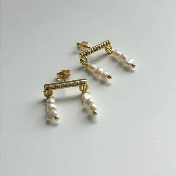 Duo Pearl Earrings