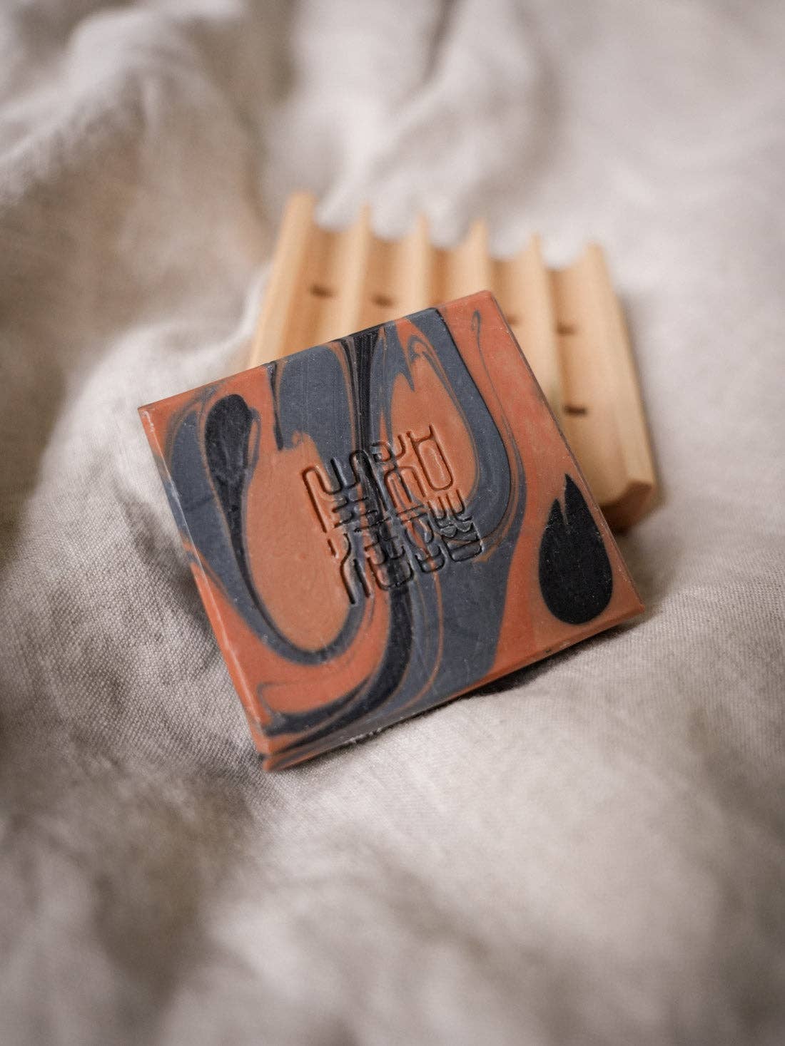 Uluru: BIODEGRADABLE CLAY BAR