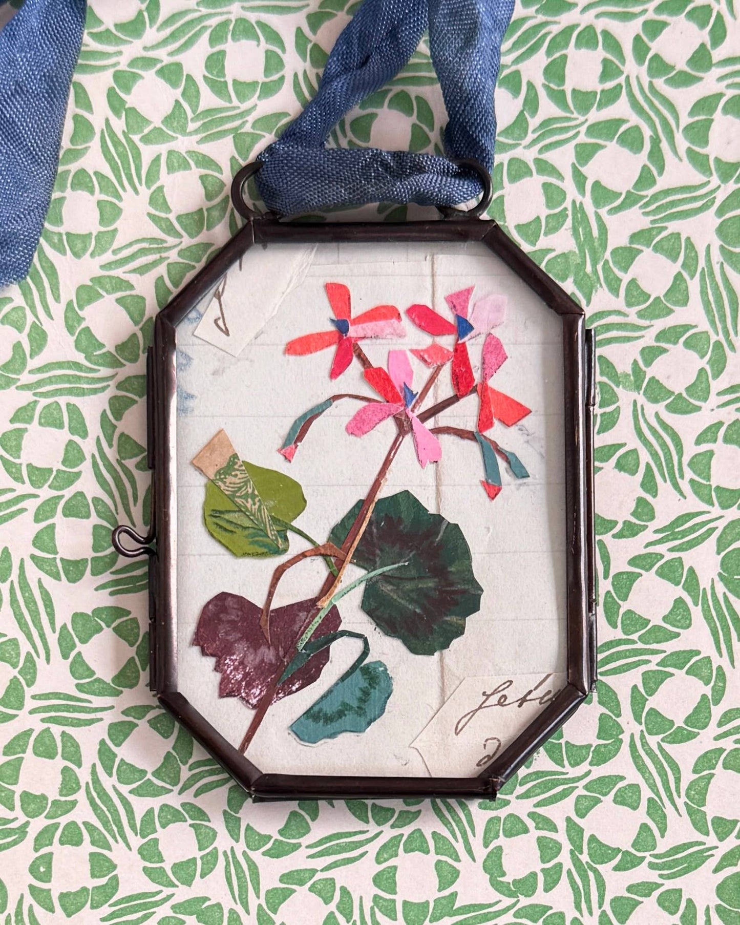 Geranium No. 1 - Handmade Art Locket
