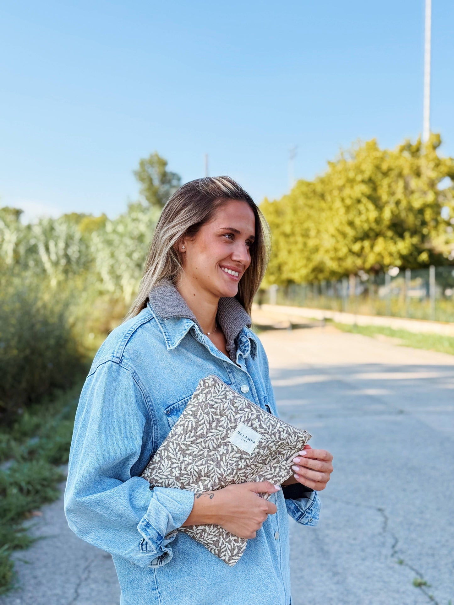 Book cover with matching bookmark Plan