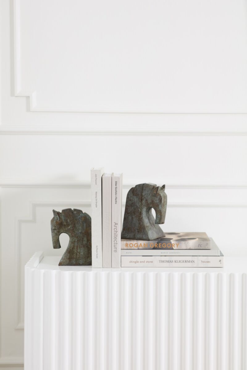 Equina Bookend