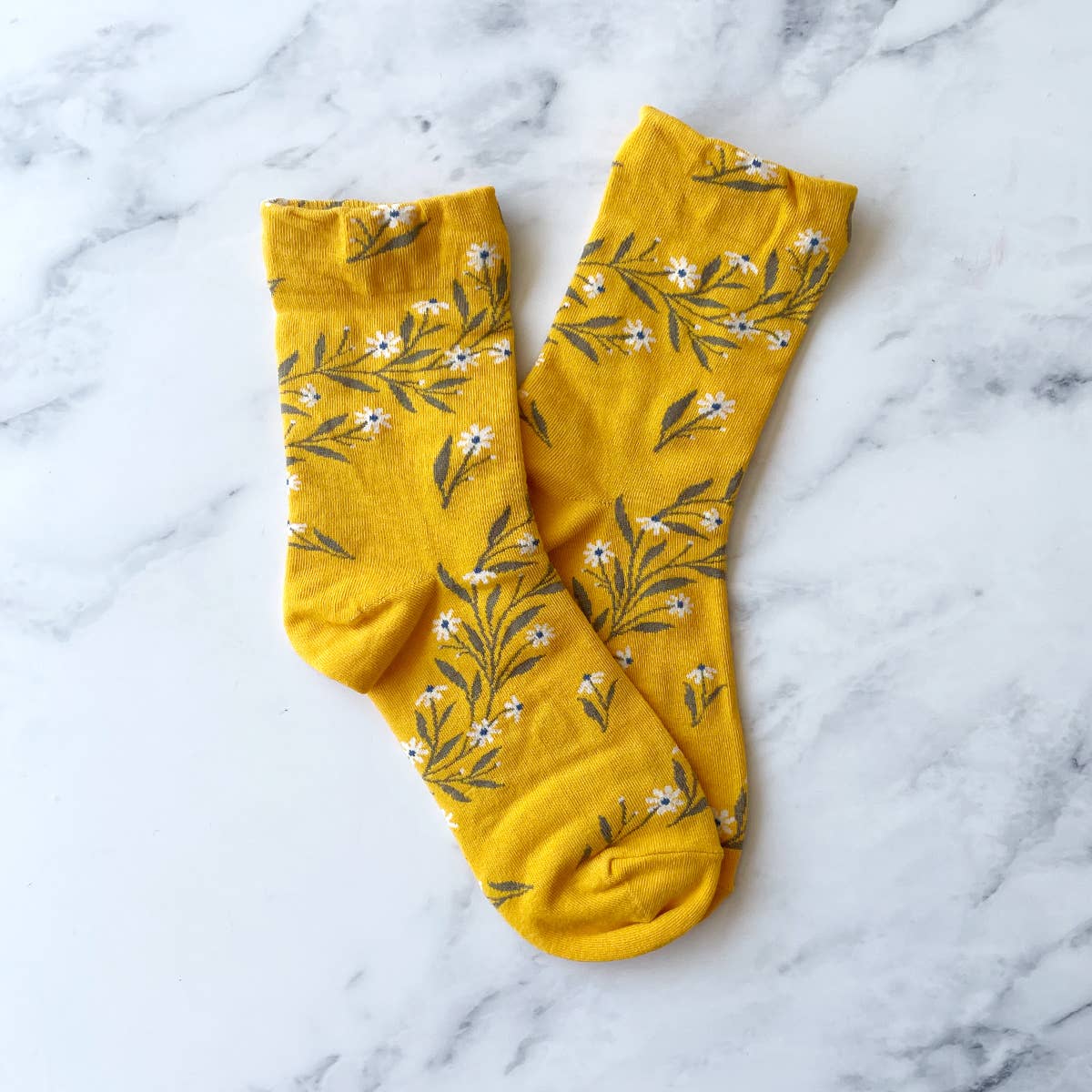 Lana Vintage Floral Socks: Rich Yellow