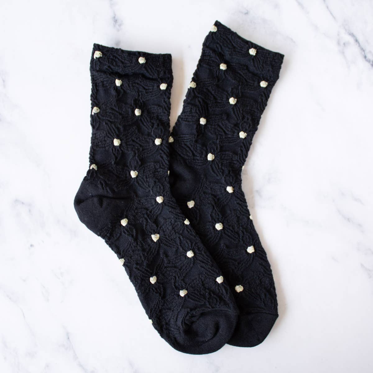 Engraving Flower Casual Socks: Cream