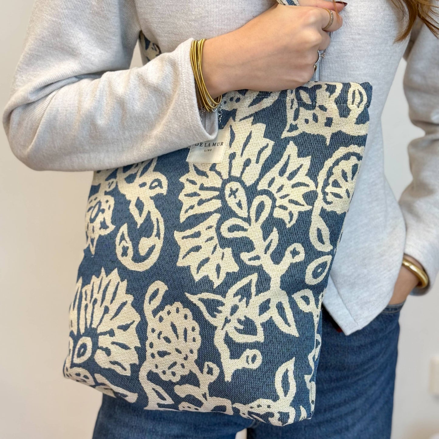 Zippered Bag in Akay - Medium