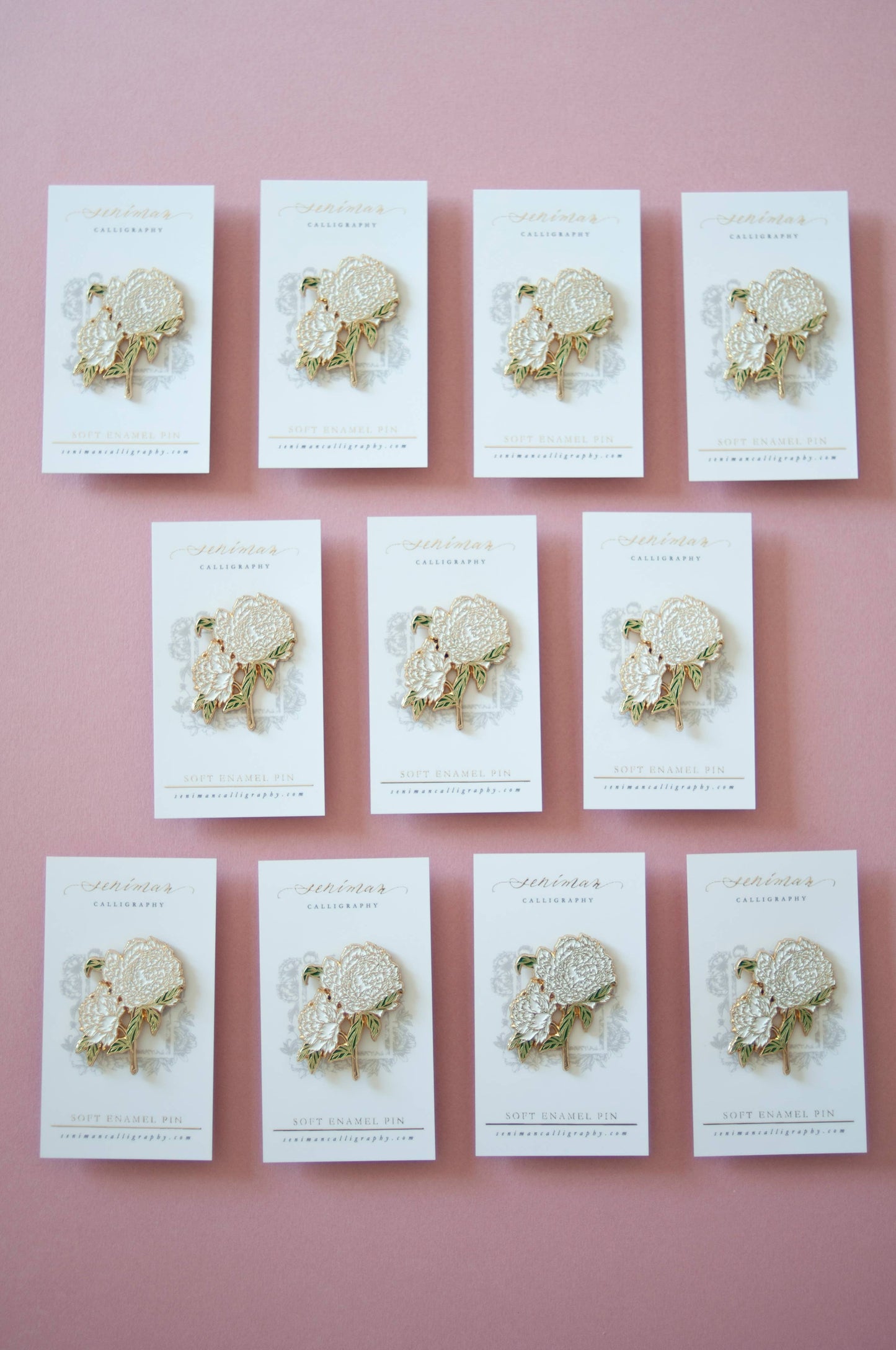 White Peony Maxima Pin