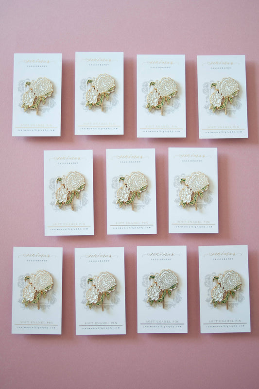 White Peony Maxima Pin