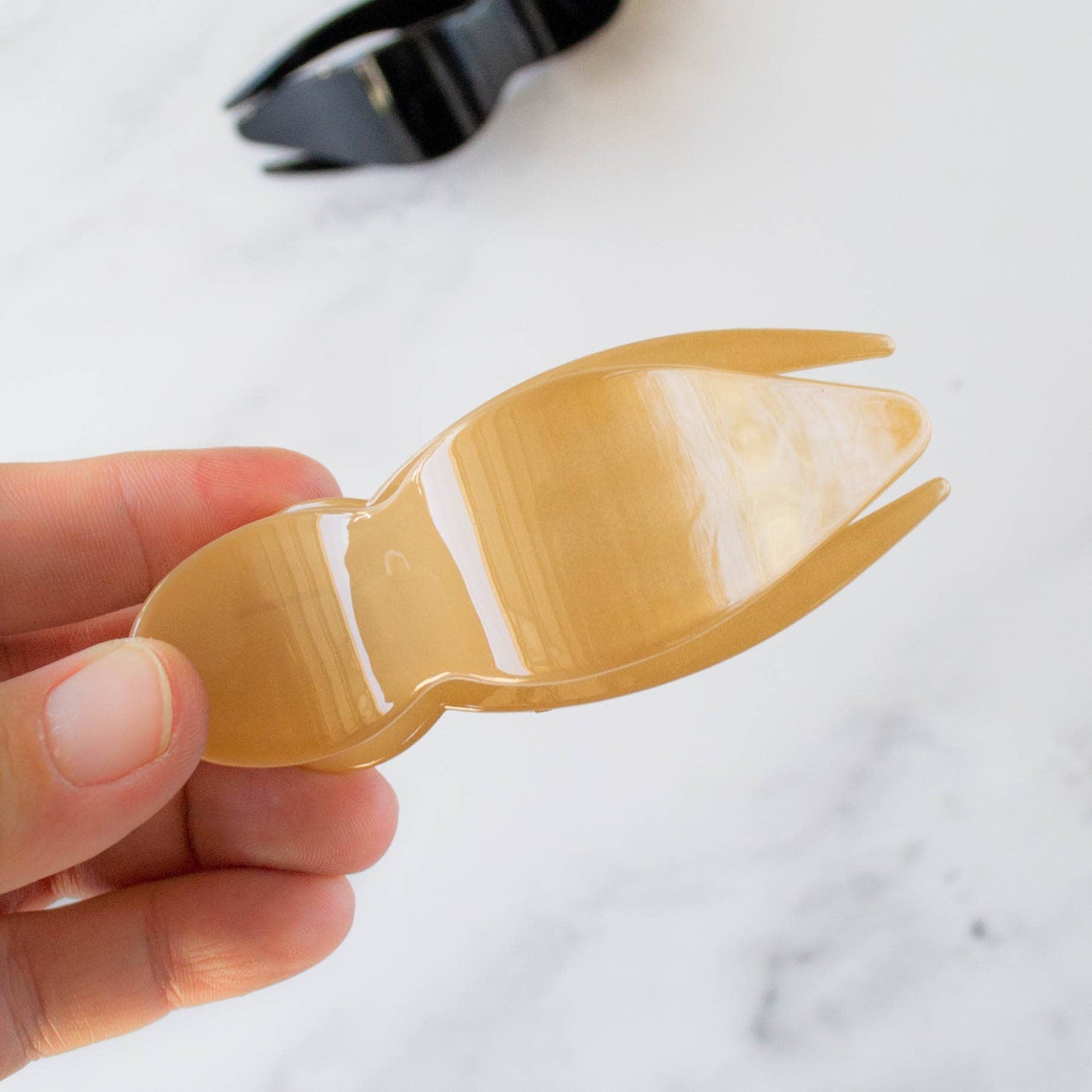 Glossy Bonnie Side Hair Claw Clip: Coral Brick