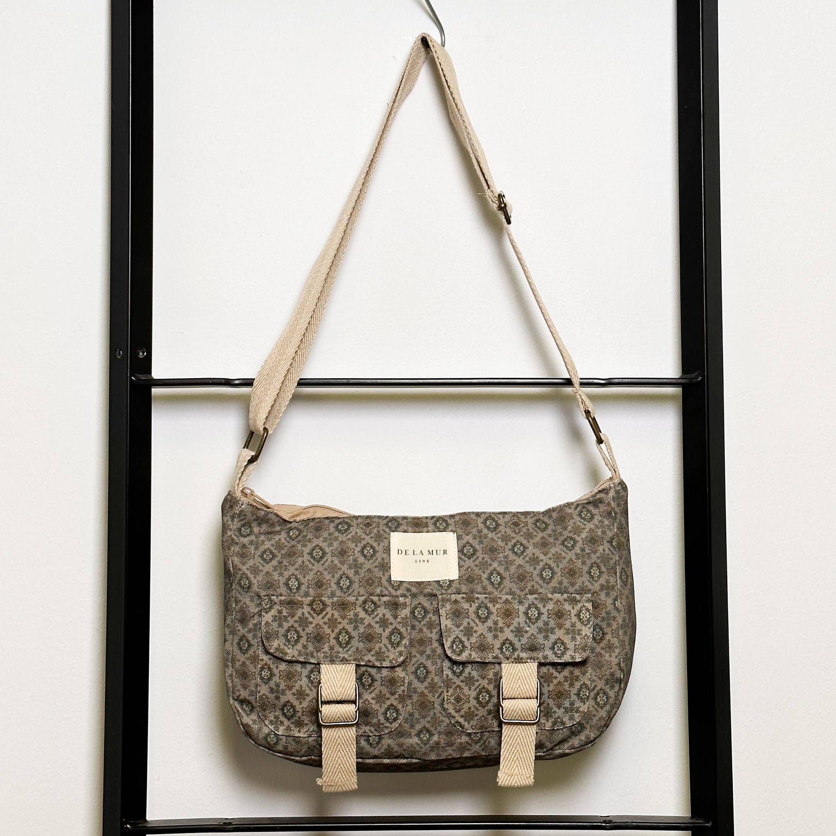 Flap Pocket Bag Sol