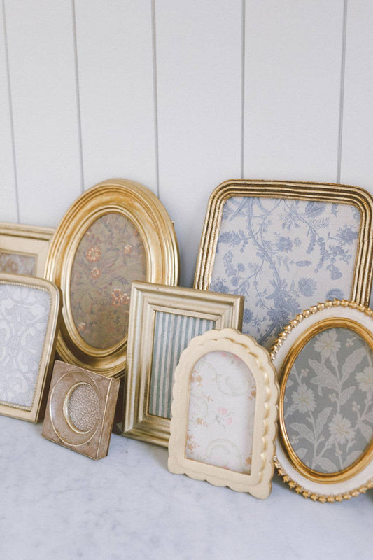 Double Ridge Photo Frame