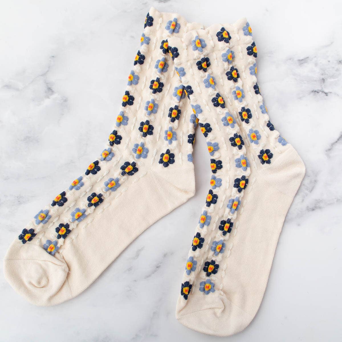 Women's Retro Flower Casual Socks: Cream