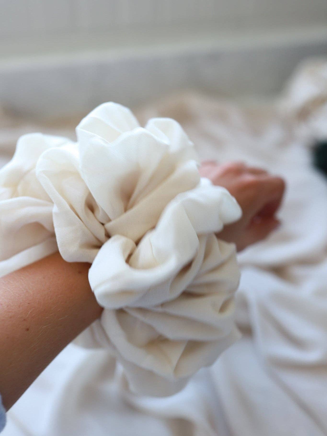 Jumbo Organza Scrunchie