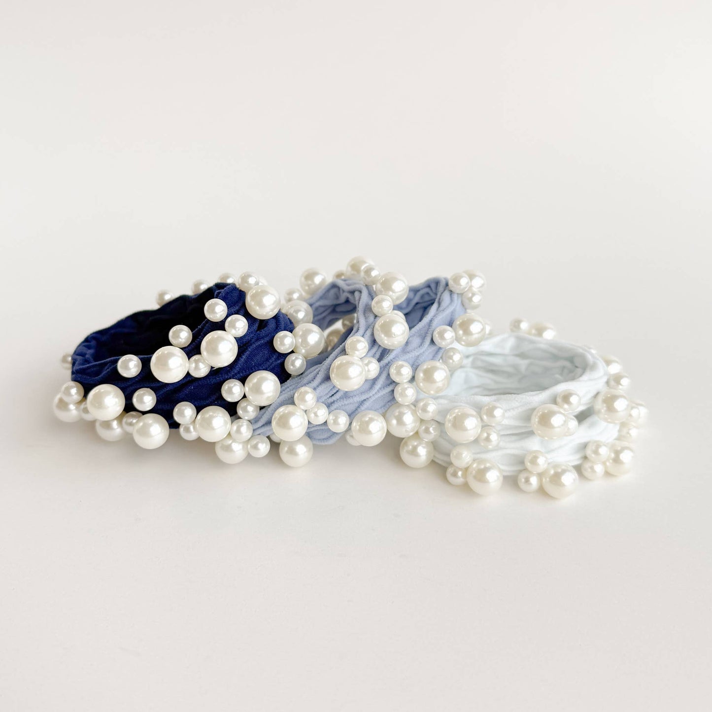 Coastal Textured Seamless Pearl Hair Ties (Set of 6)