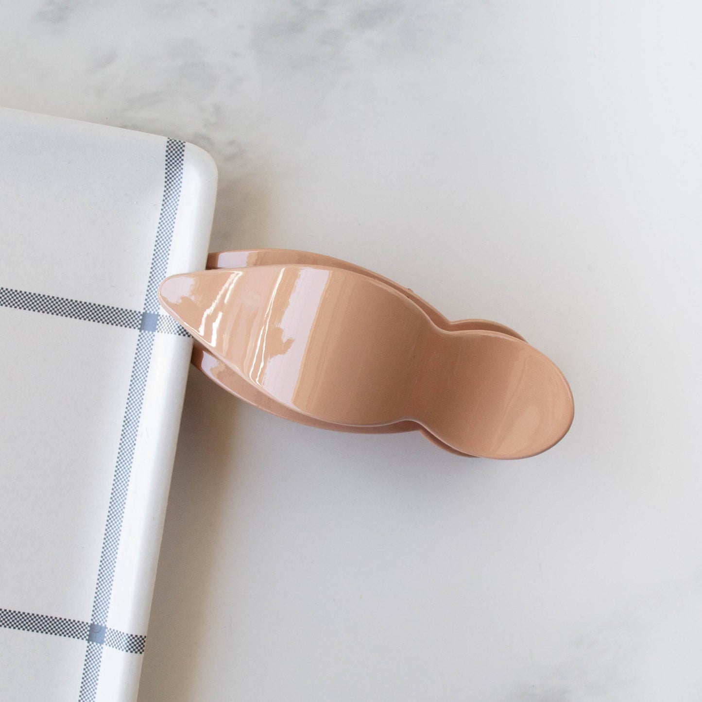 Glossy Bonnie Side Hair Claw Clip: Coral Brick