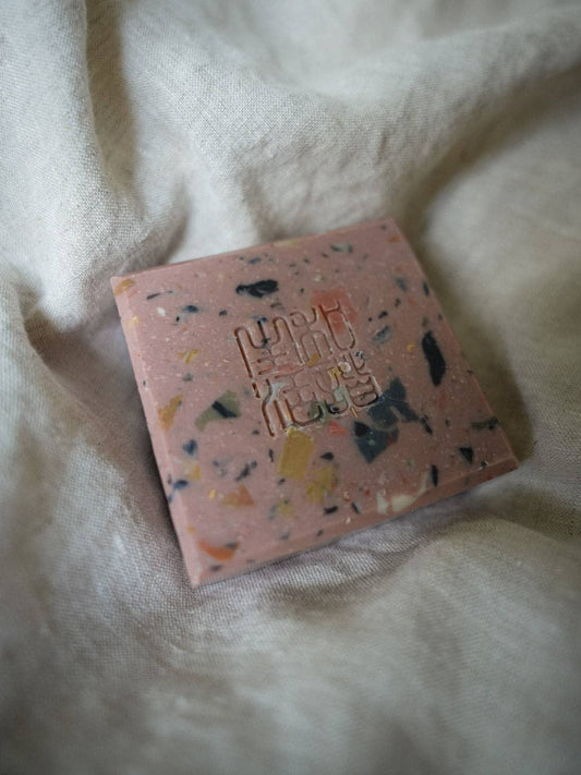 Somosomo: BIODEGRADABLE CLAY BAR