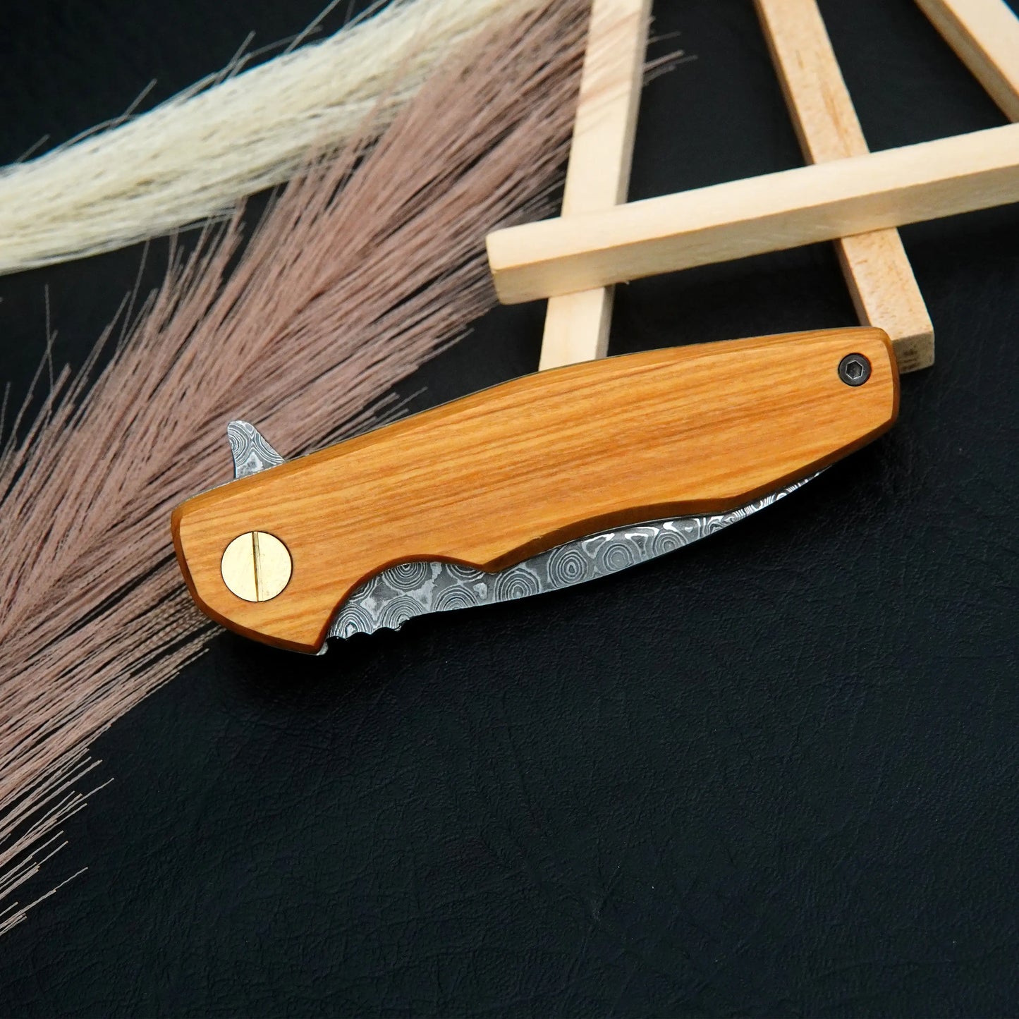7.0' Handmade damascus pocket knife, Ball bearings fast open